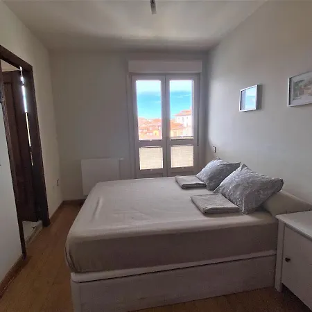 Brise Des Hafens * Llanes