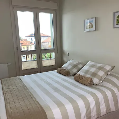 Brise Des Hafens * Llanes